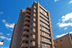 自社マンション<br />
「GrandE’terna京都」竣工