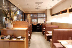 飲食事業・甘味処<br />
「京都 茶寮翠泉 渋谷パルコ店」<br />
渋谷パルコに開店